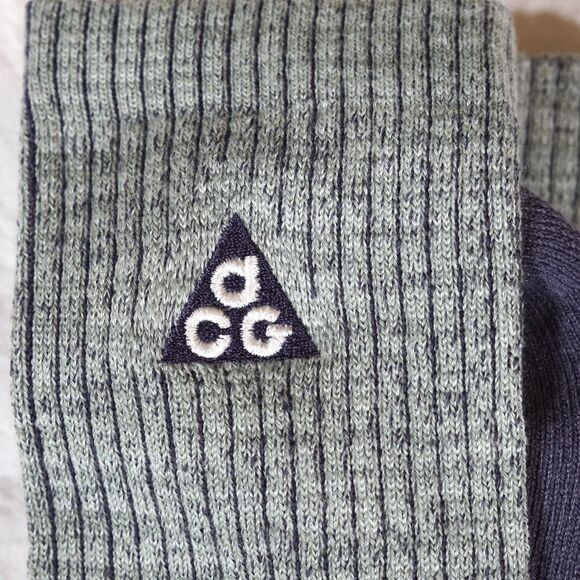 Mens Nike ACG Everyday Crew Socks Green/Purple FB3341-370 NWT - Picture 2 of 4